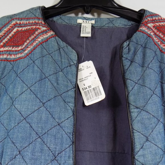 XXI Los Angeles Quilted Denim Open Front Jacket Size Small NWT - Picture 3 of 8